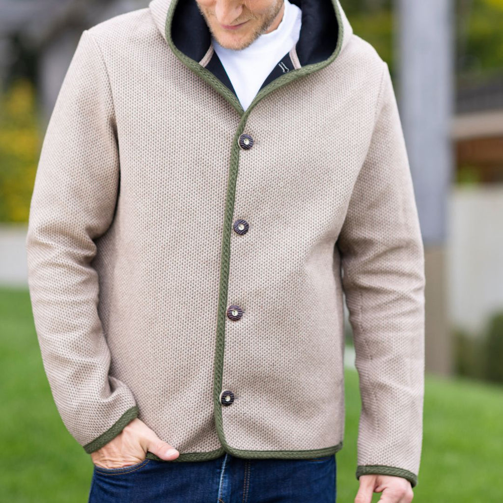 Bergfried mit Kapuze