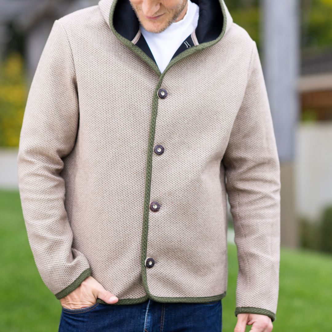 Bergfried mit Kapuze